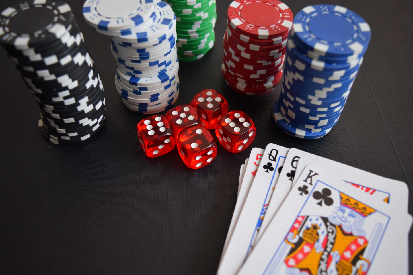 648967c7793f1aa4891586a1fac4f904_cards-casino-chance-269630-6000-c-90