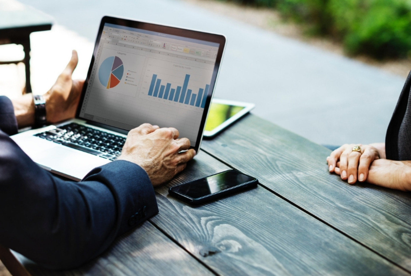 5-Myths-about-buying-insurance-online